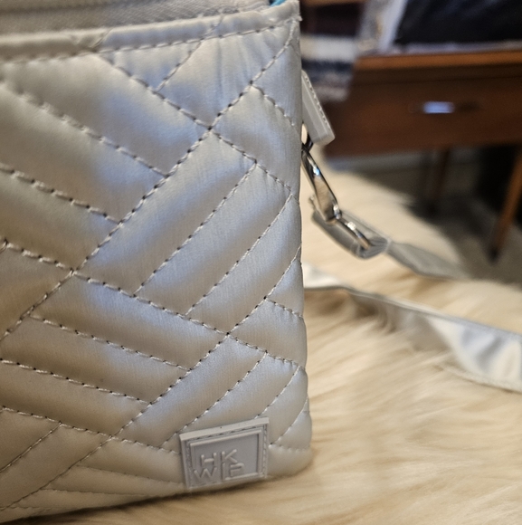 IHKWIP Triple Entry Quilted Crossbody Bag Silver - Picture 4 of 10